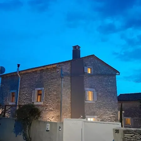 Heritage Casare With Pool And Lounge Area *